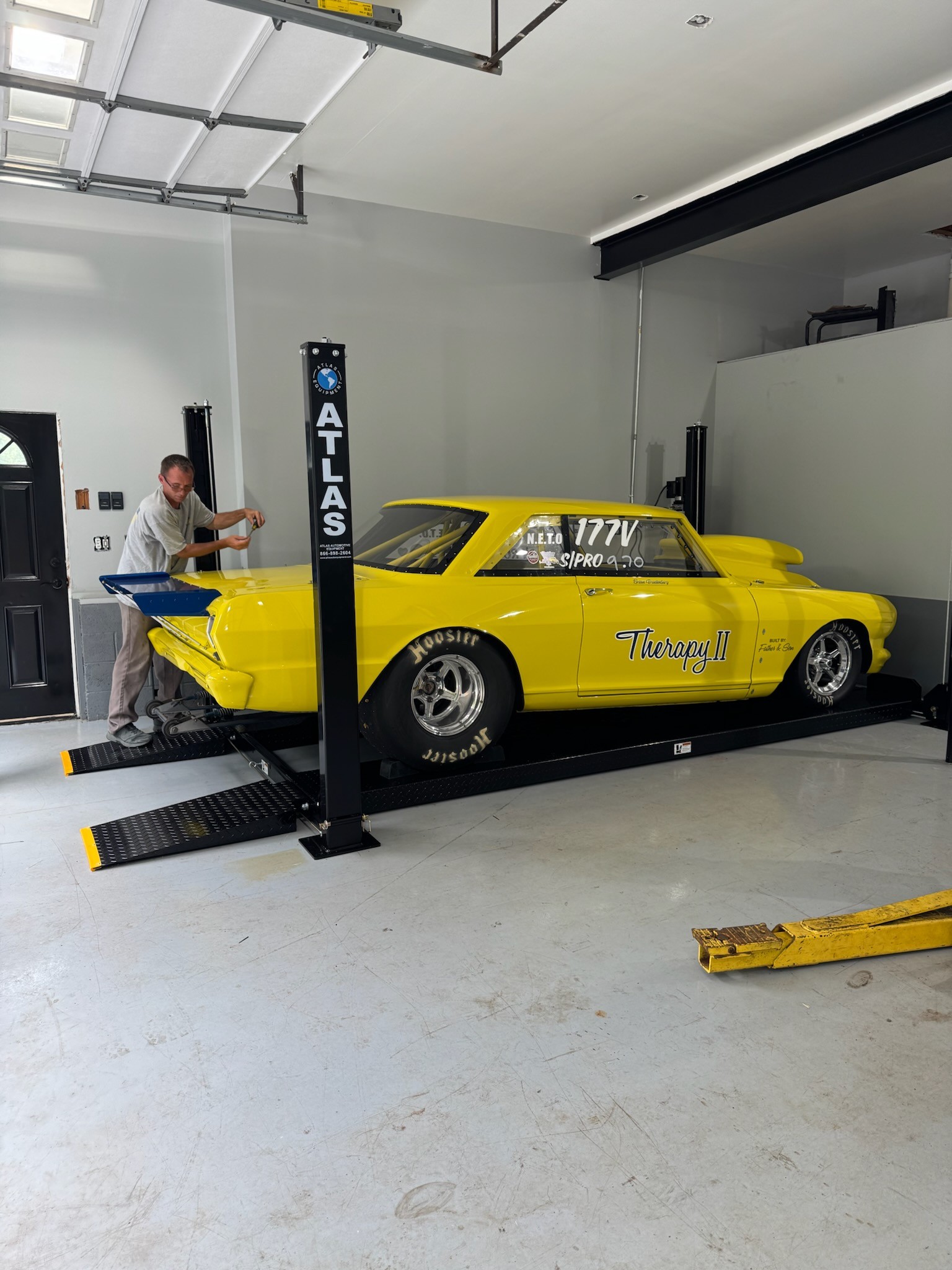 4-post lift install by Panther Lifts