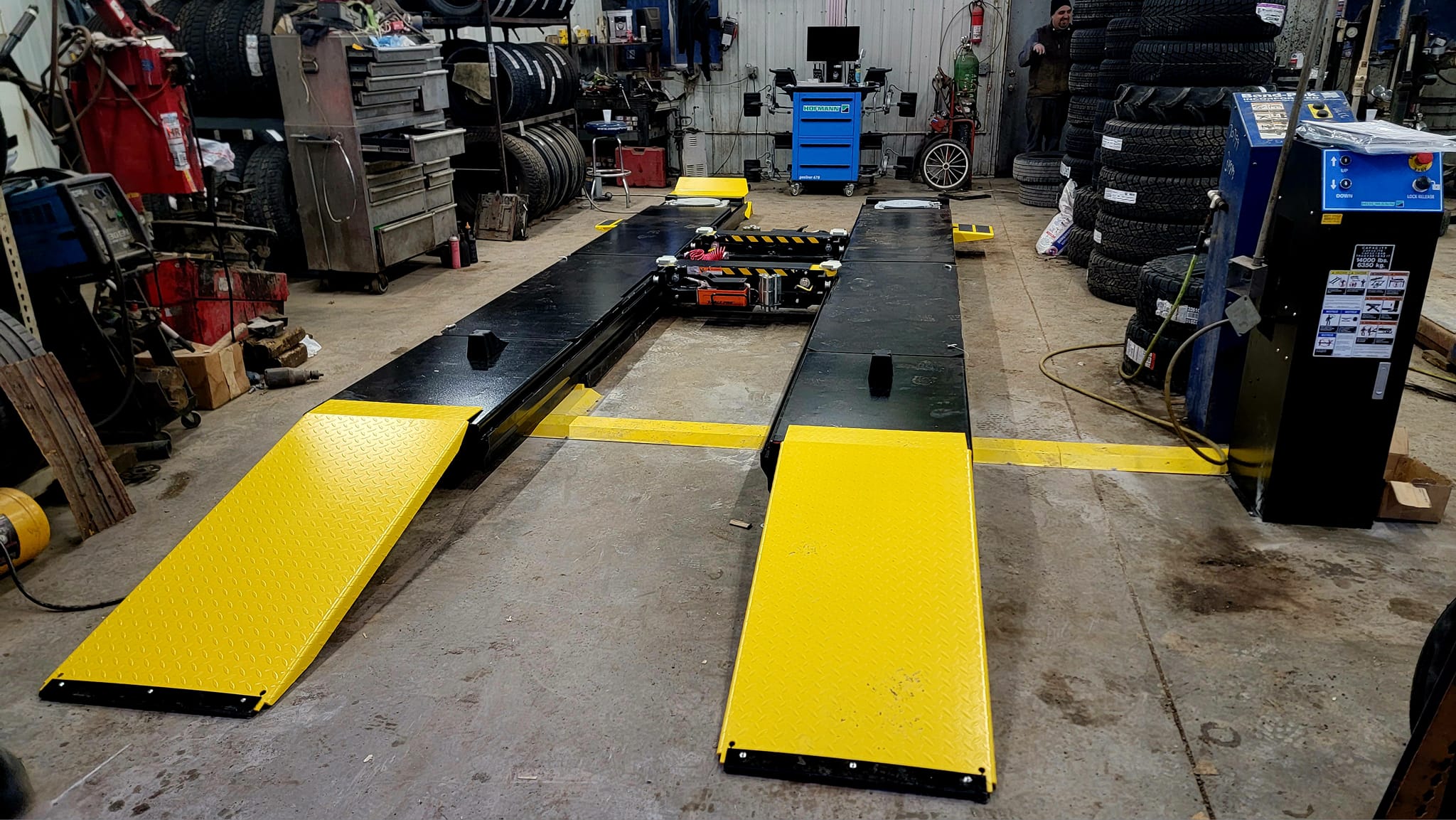 Alignment rack installed in shop bay