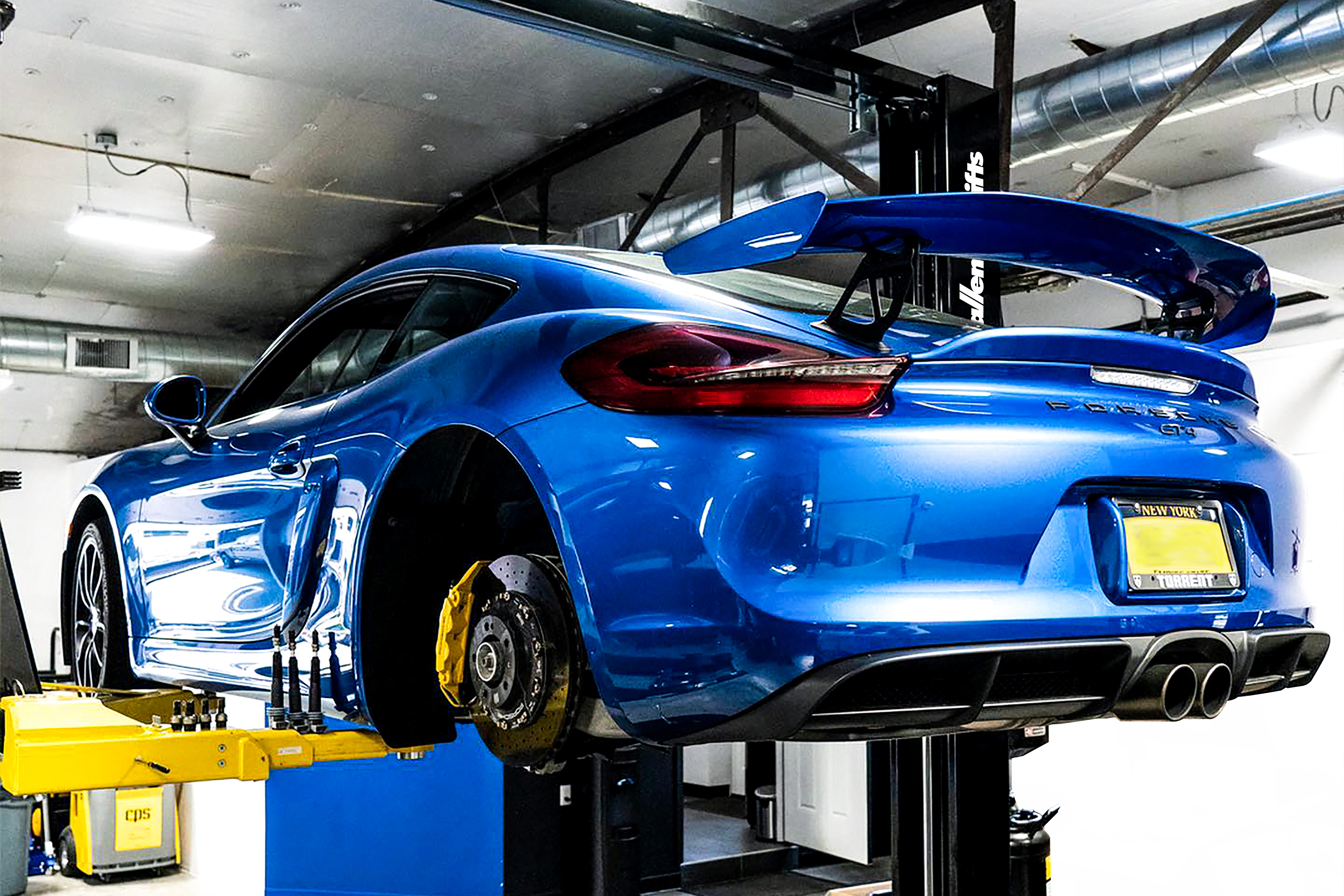 Challenger CL10AV3 10,000 lb 2-Post Lift Versymmetric Arms - Image 3